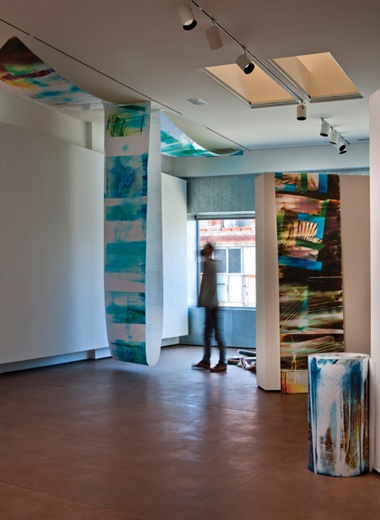 Mariah_Robertson-Lets_Change