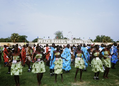 Bruno_Serralongue-Peacemakers_We_Thank_You