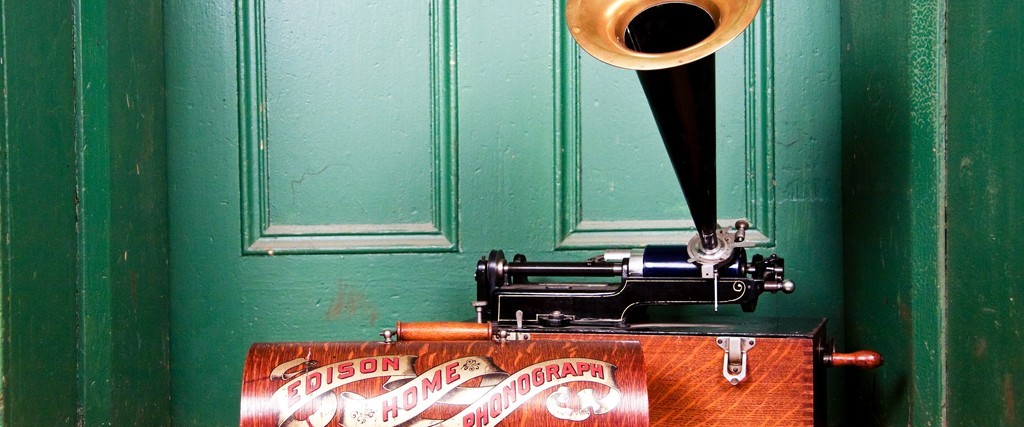Curatorial Perspective Once Removed in John Olmsted’s Earth Planet Museum