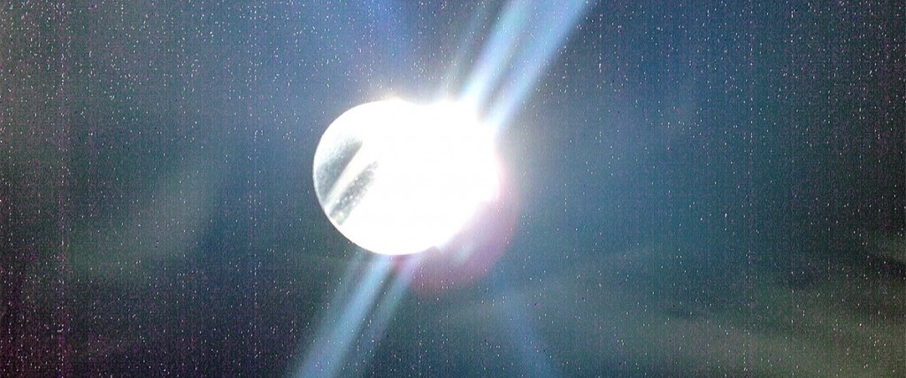 White Hot Lamp Black